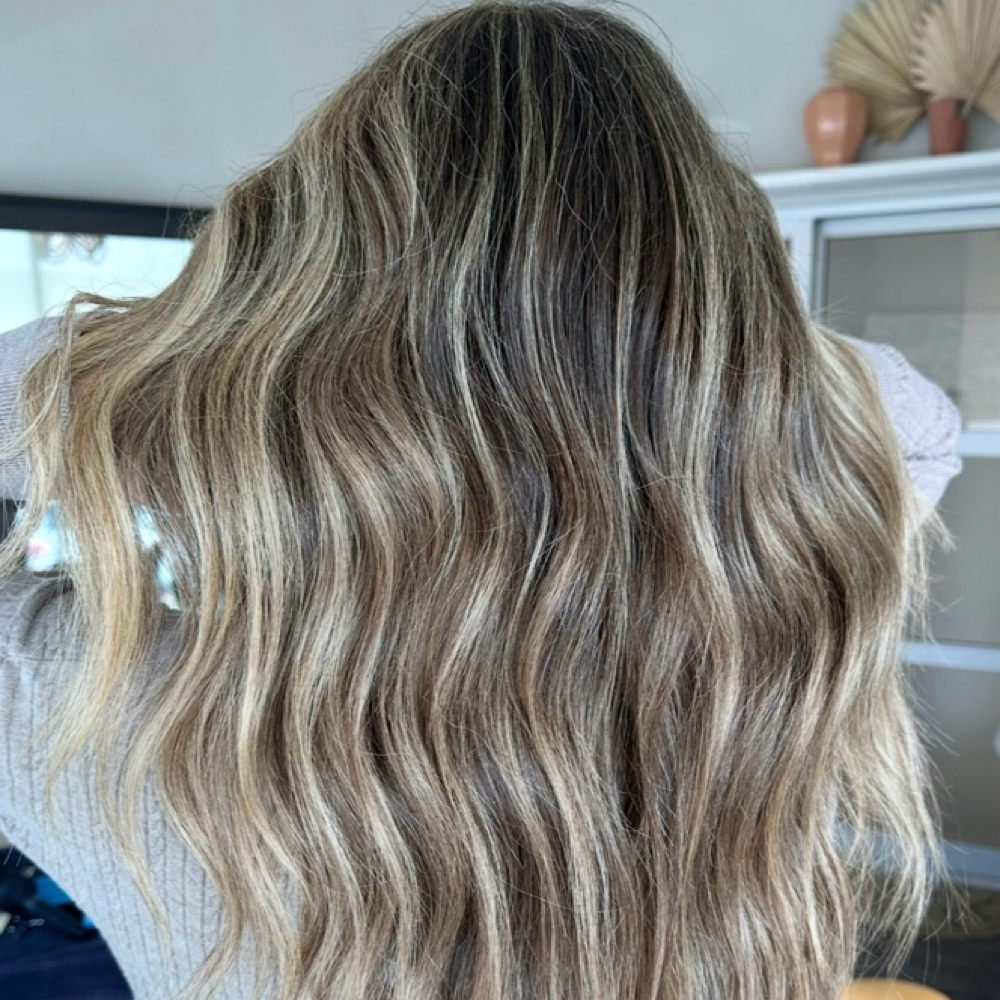 Toner Gloss & Haircut Refresh