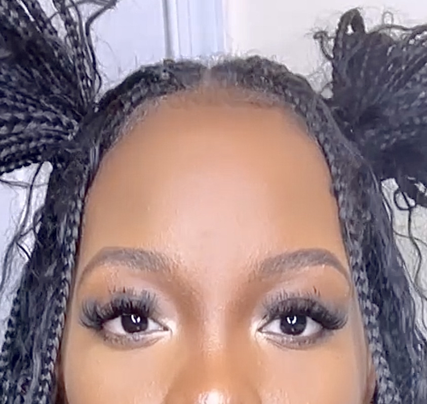 BROW WAX TINT W/ WISPY CLUSTERS