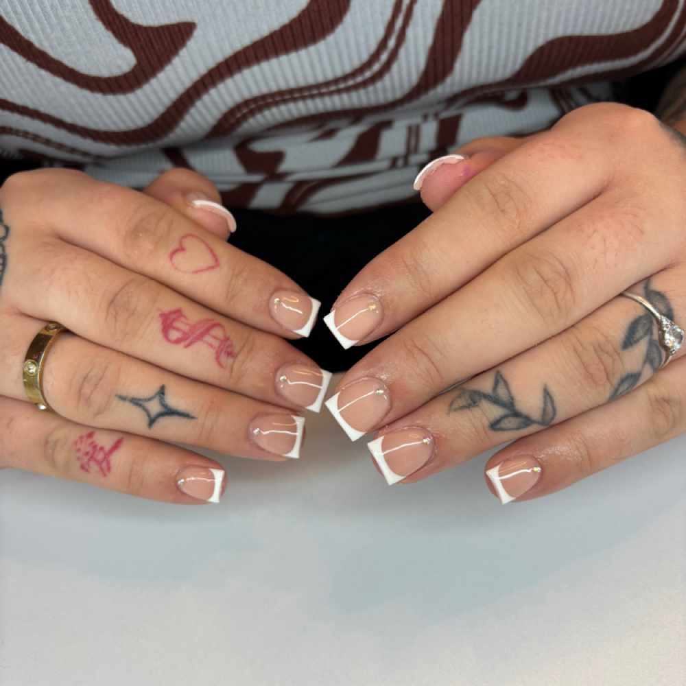 acrylic overlay at lexi.acrylicss in Janesville, WI