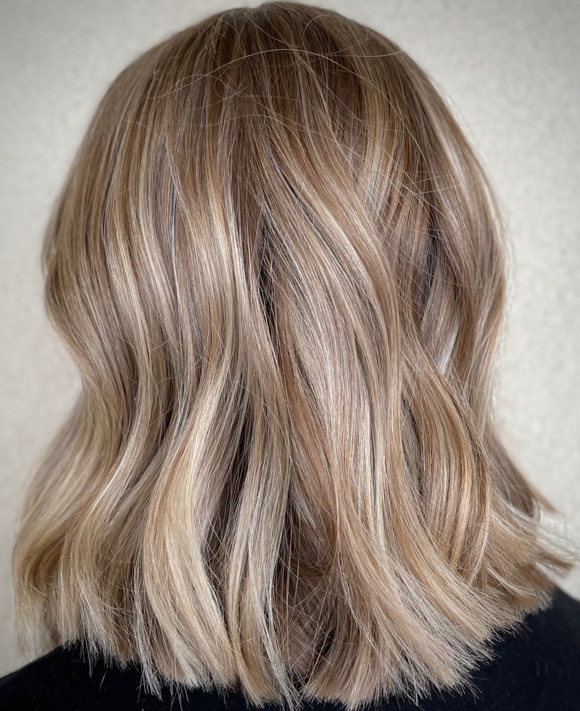 Mini Blonding/ Balayage