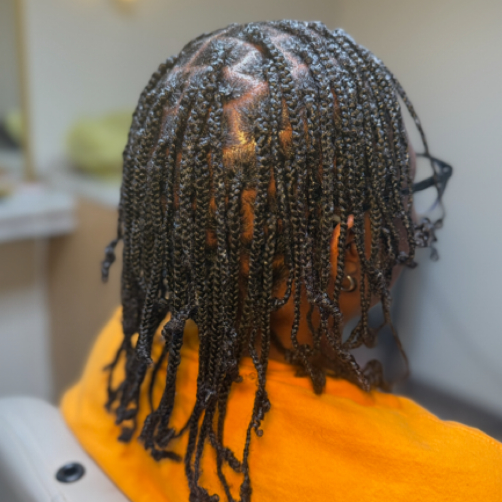 Plats: at Crowned By Myah in Little Rock, AR