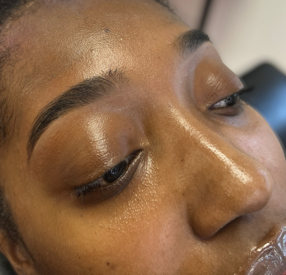 Brow Wax (Clean up)