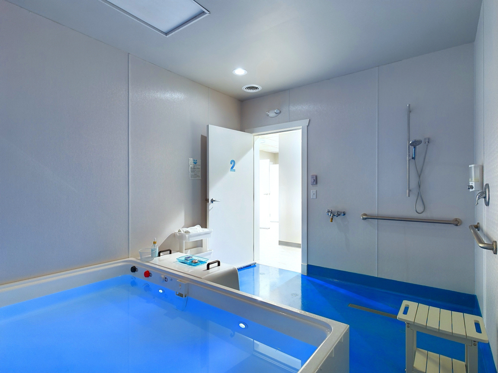 30 Minute Float + 60 Massage Combo