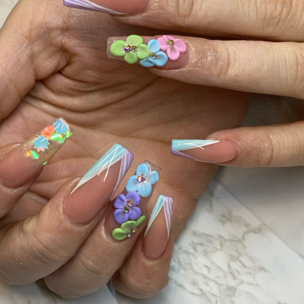 3D Flowers at Starz Nail & spa in North Carolina, NC