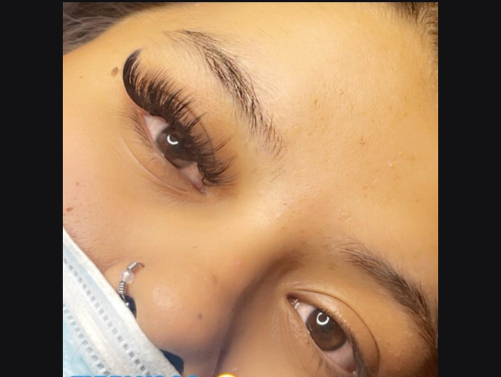 Lash Removal