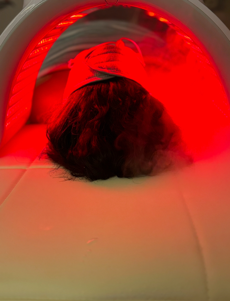 LED Light Therapy/ High Frequency