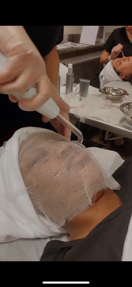 Acne Targeting Facial