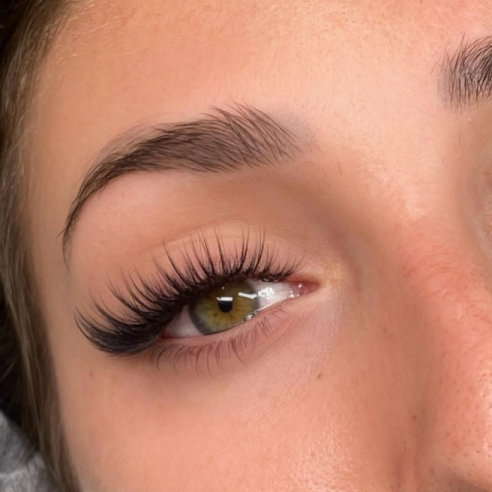 Model Call Full Set at Lash And Beauty Loft LLC in Lewis Center, OH