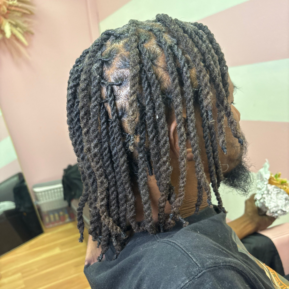 Loc Retwist + Style at Crowned Beauty Studios LLC in Detroit, MI