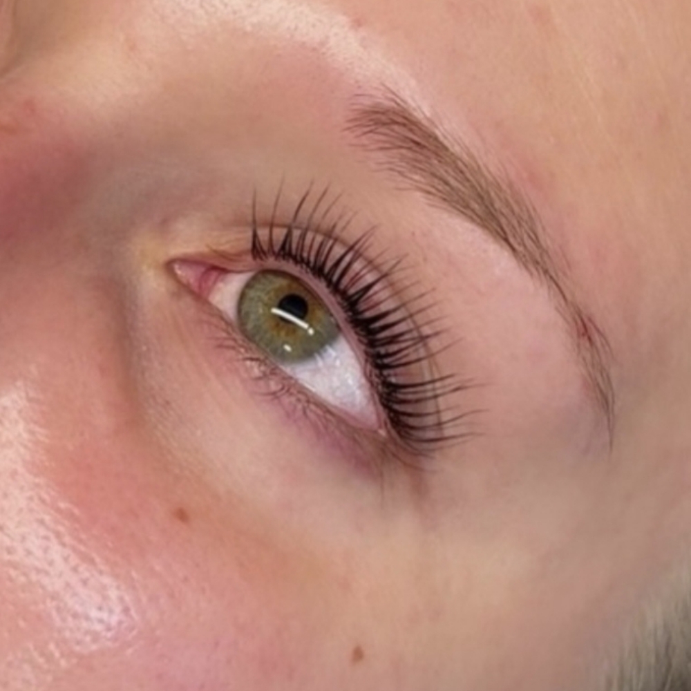 NO MASCARA SEPTEMBER 👀 at Bronze Beauty Bar in Westfield, NJ