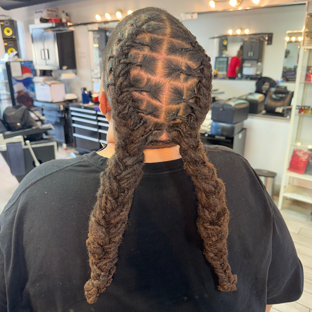 BOGO Antenna Love at HERE TWO HEAL in Phoenix, AZ