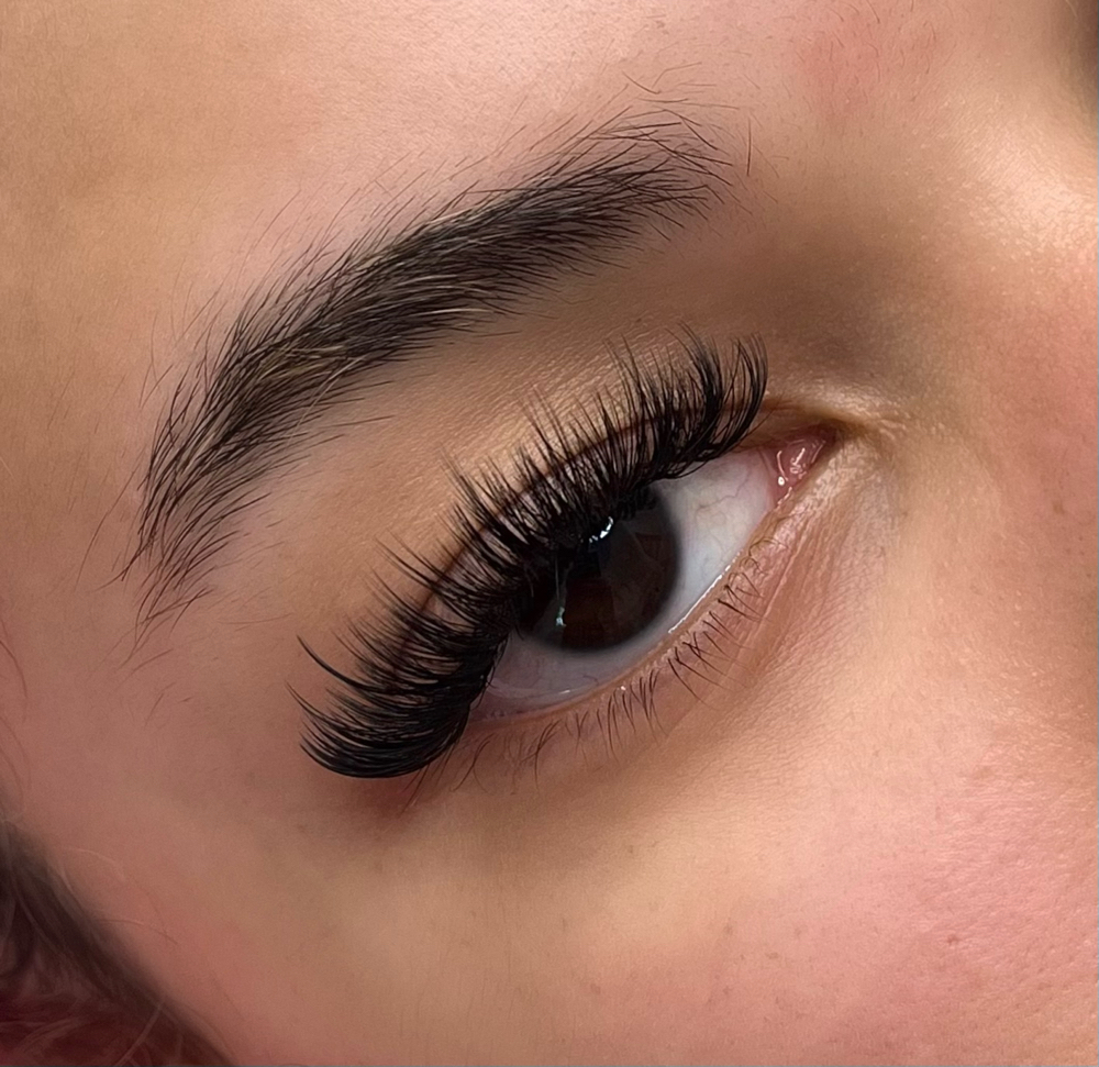 Wispy Hybrid Full Set