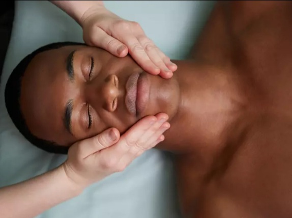 Gentlemen's Facial