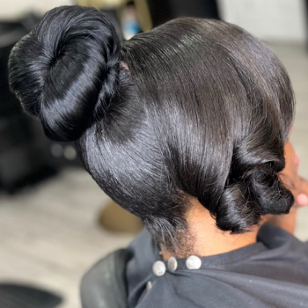 Luxury Sleek Ponytails at SiYunna Beauty in Collierville, TN