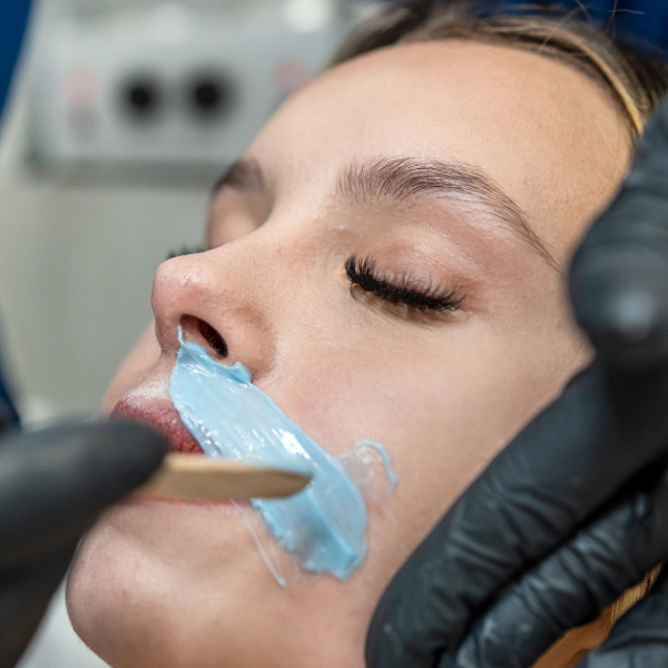 Brows, Upper Lip and Chin Wax