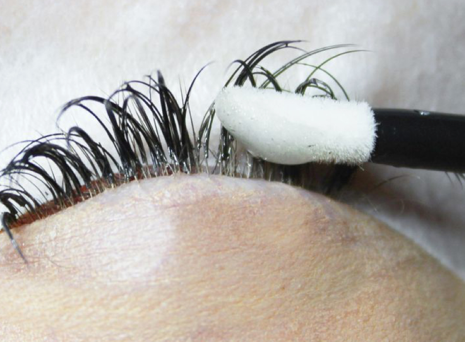 Lash Removal