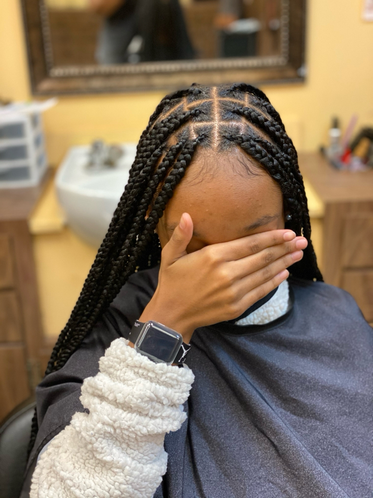 Knotless Braids at Ja’Tae Style Studio LLC in Euclid, OH