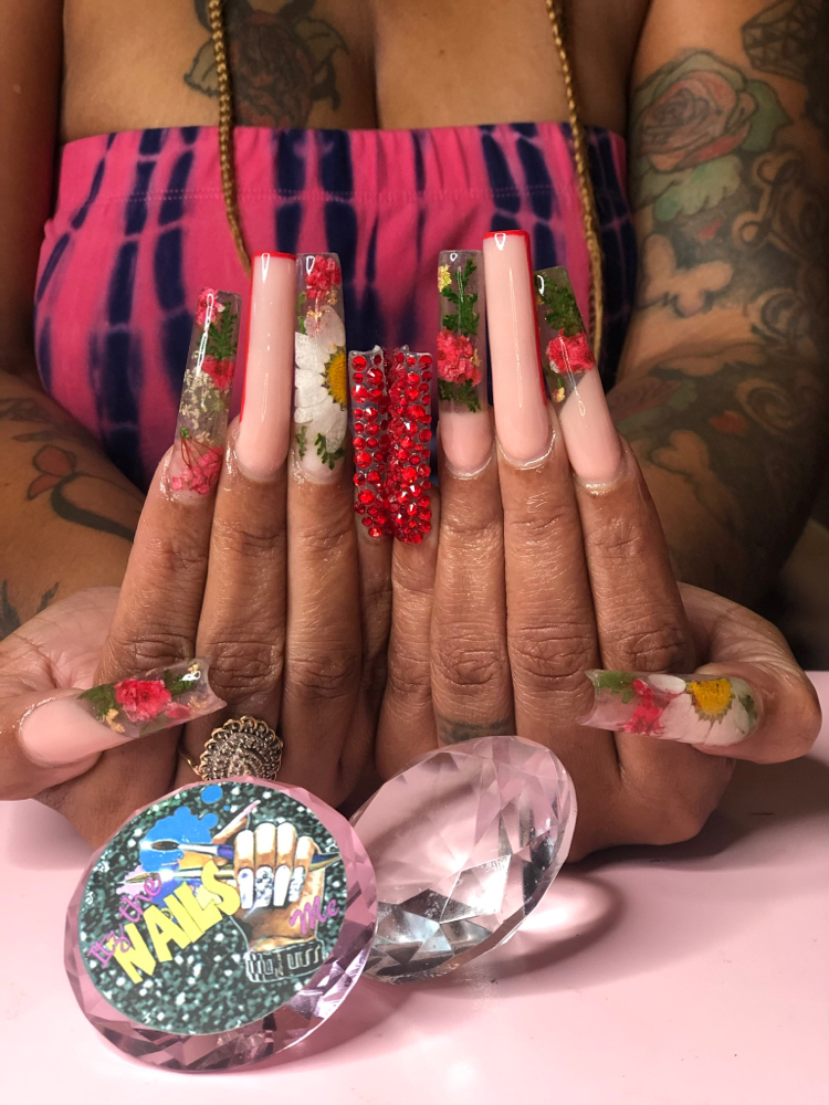Encapsulated Nail Art (per) at Itz Da NAILS 4 Me in Vicksburg, MS