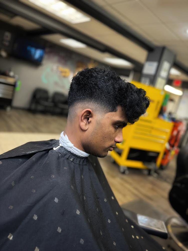 Low/Drop Skin Fade w/ Scissors
