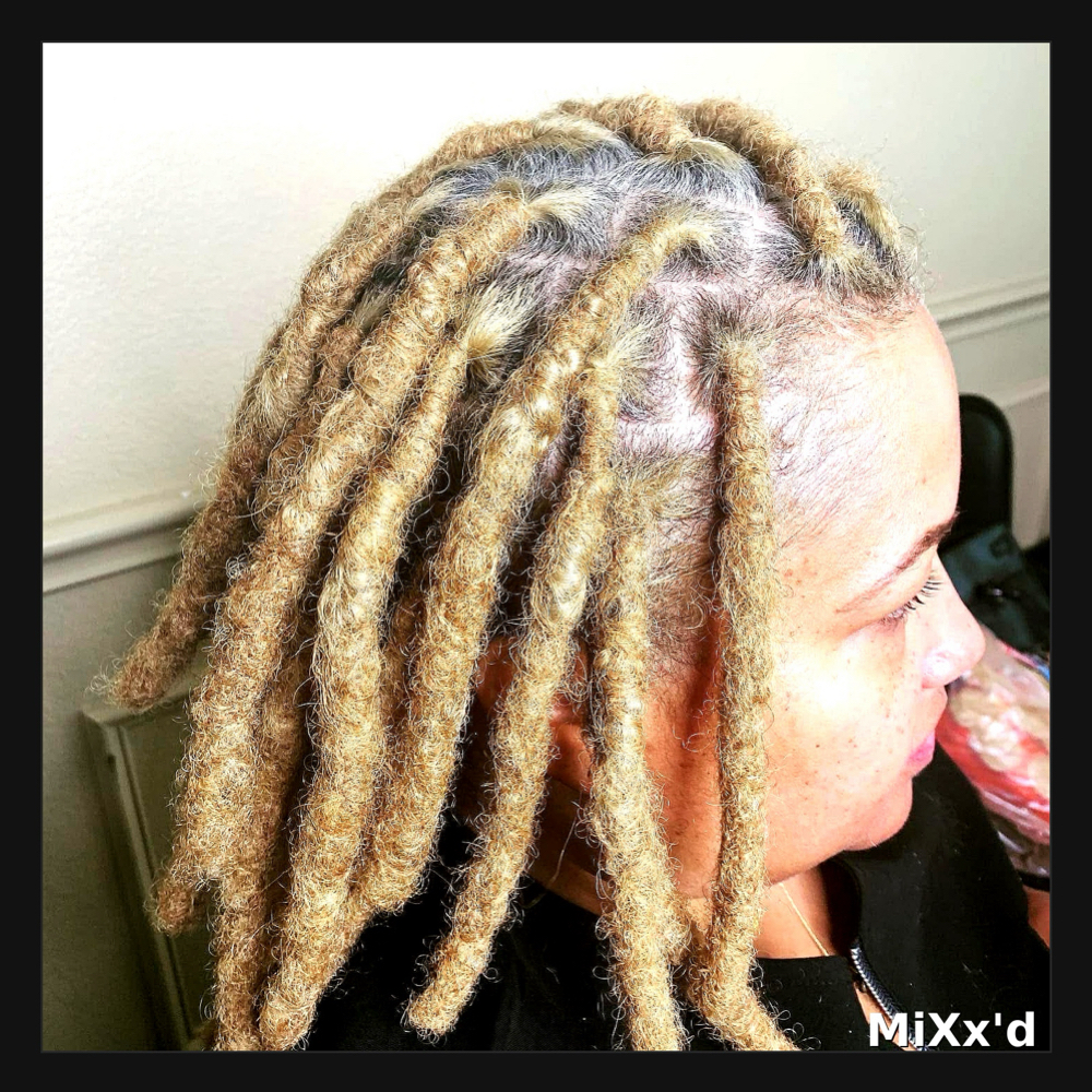 Mixxd Loc extension service at Mixxd loc n barber lounge in Arlington, TX