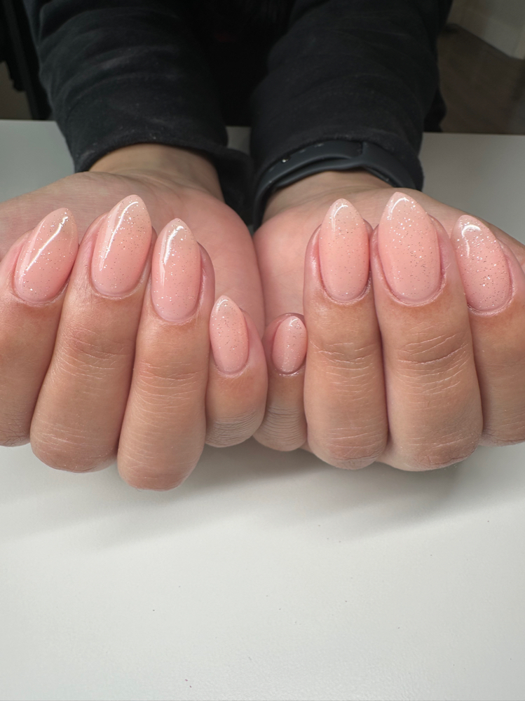 Structured Gel Mani