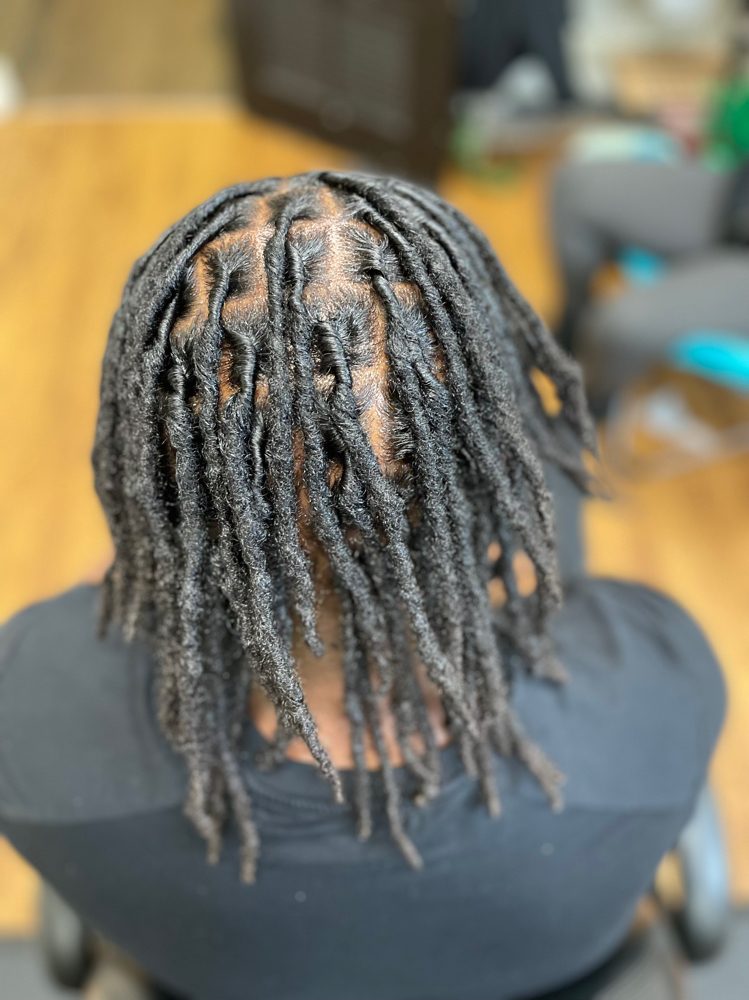 Adult Retwist Ear To Shoulder