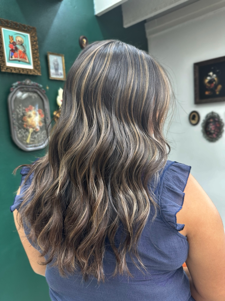 Mini Highlight at Velvet Moon Hair & Nails Studio in Ventura, CA