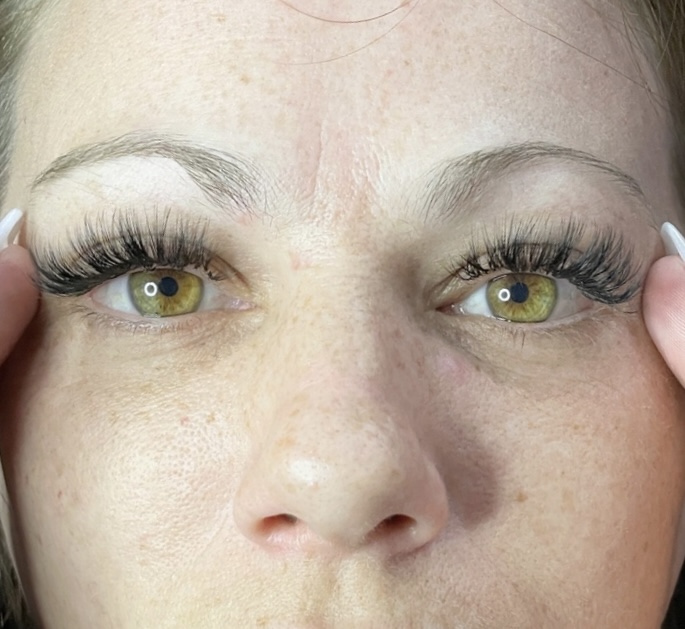 Lash Extensions Full Set- at Ashlyn Rogers Esthetics in Paducah, KY
