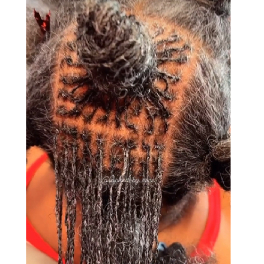 Microlocs Interlocking at Locked At Cece’s in Lakewood, CA