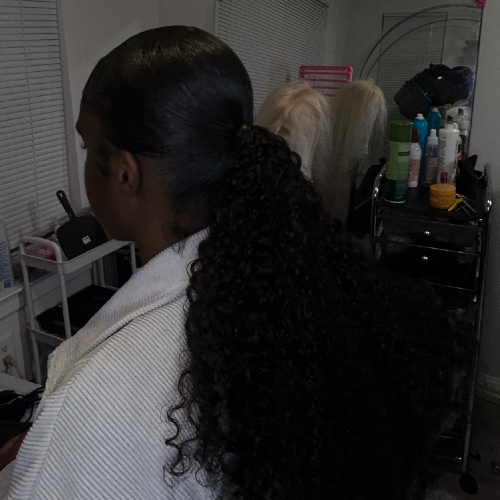 Ponytail at ApplesTouchh in Laurel, MD