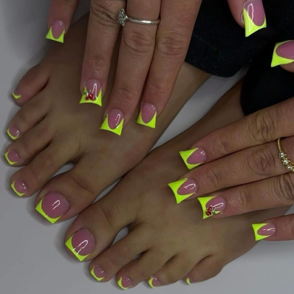 Short Set With Matching Toes at Tiff-tastic’s Salon and Spa East in Battle Creek, MI