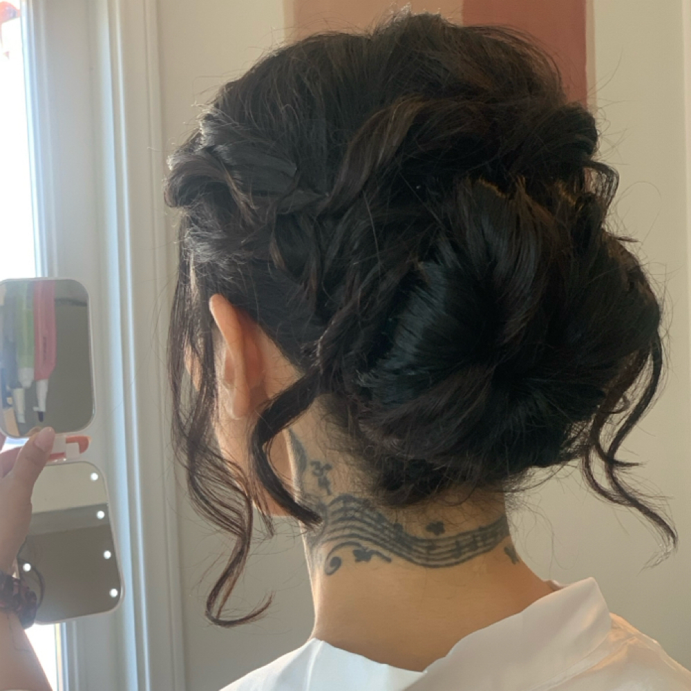 Event UpDo Styling at Wander Wellbeing, Spa Lounge co. in San Diego, CA