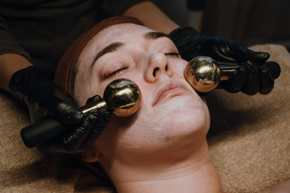 Pumpkin Spice Facial W/ Dermaplane