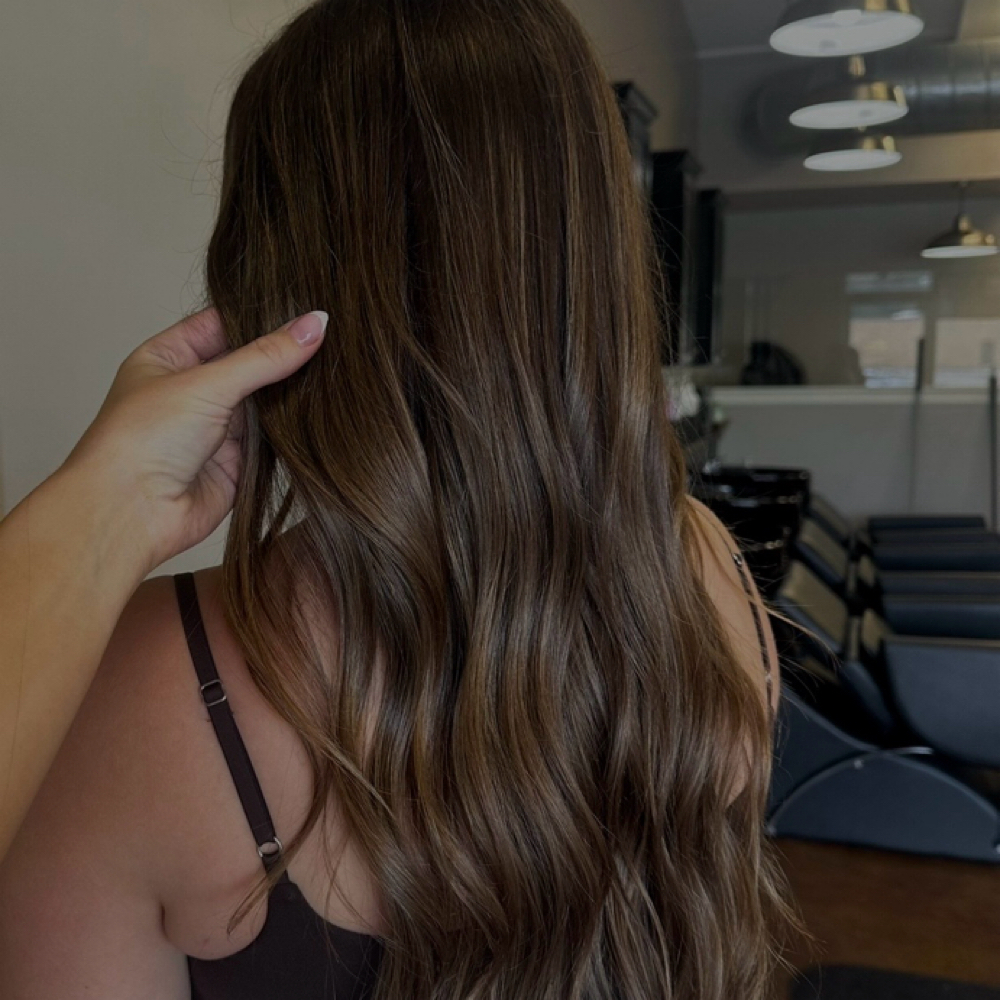 root touch up at Loxx Beauty Bar & Extensions in Mansfield, OH