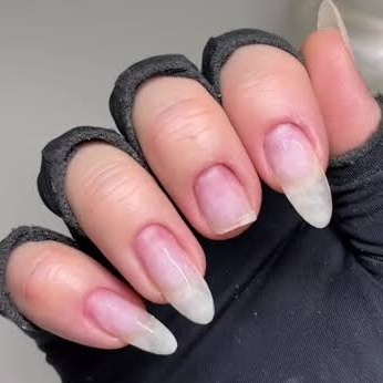 Nail Repair at Arlyn's Nails in El Centro, CA