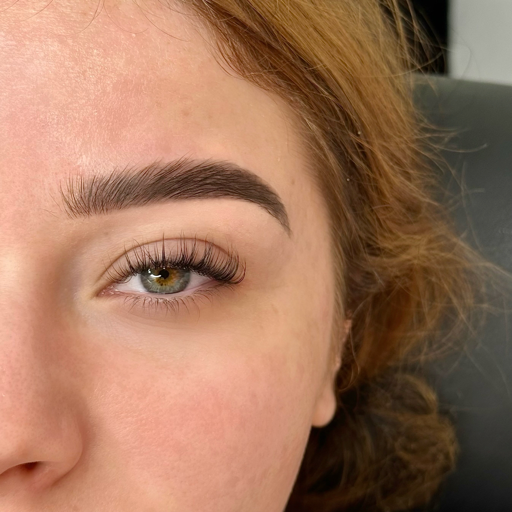 Brow Lamination & Tinting