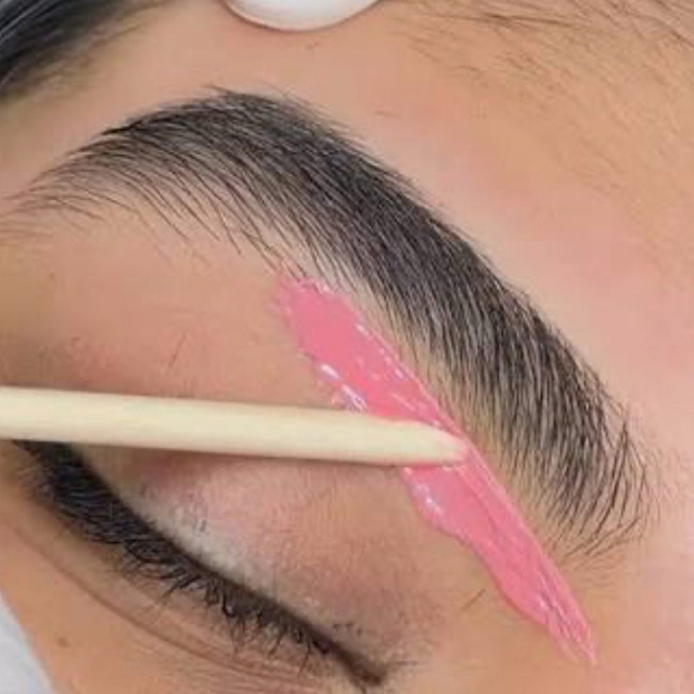 Brow wax & Trim at Vanity Lashes in las vegas, NV