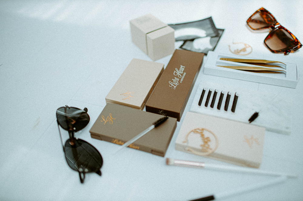 LASH MODEL Full Set