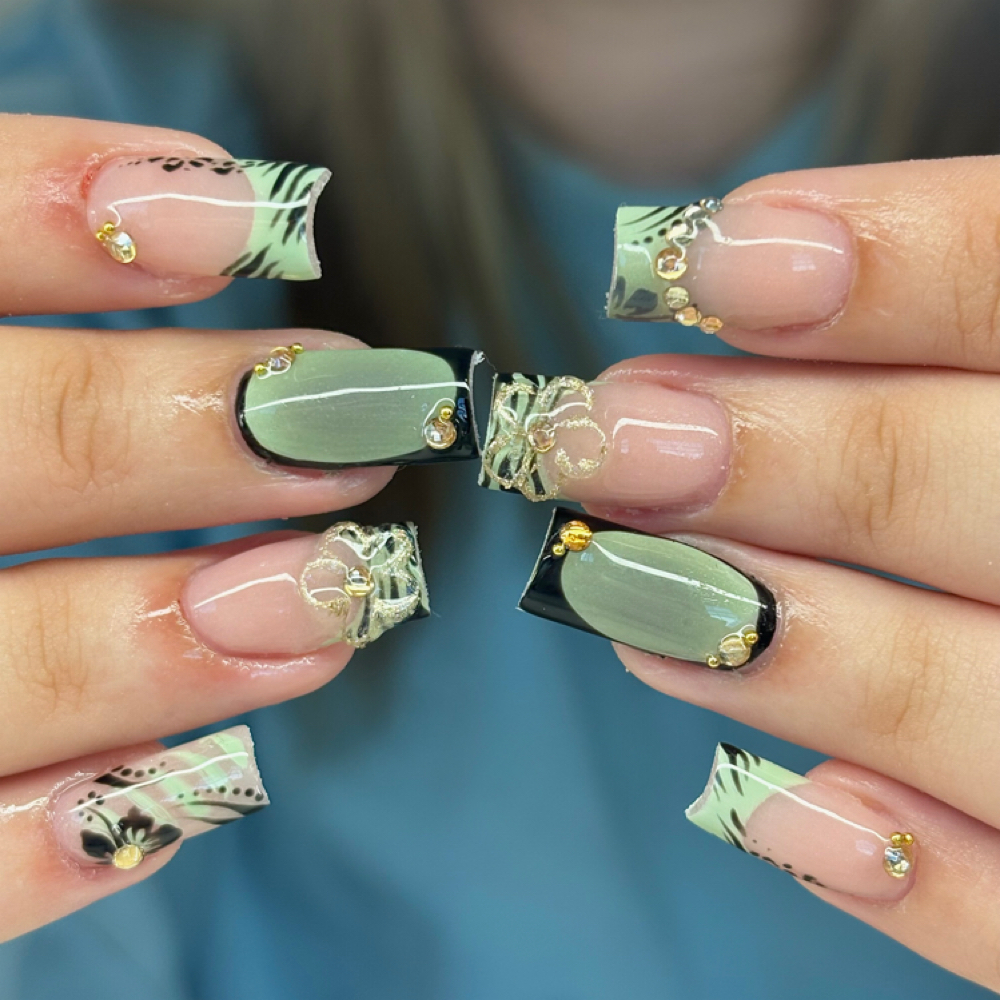 Short-Medium Level 2 Art at Elysara Beauty co in Lavon, TX