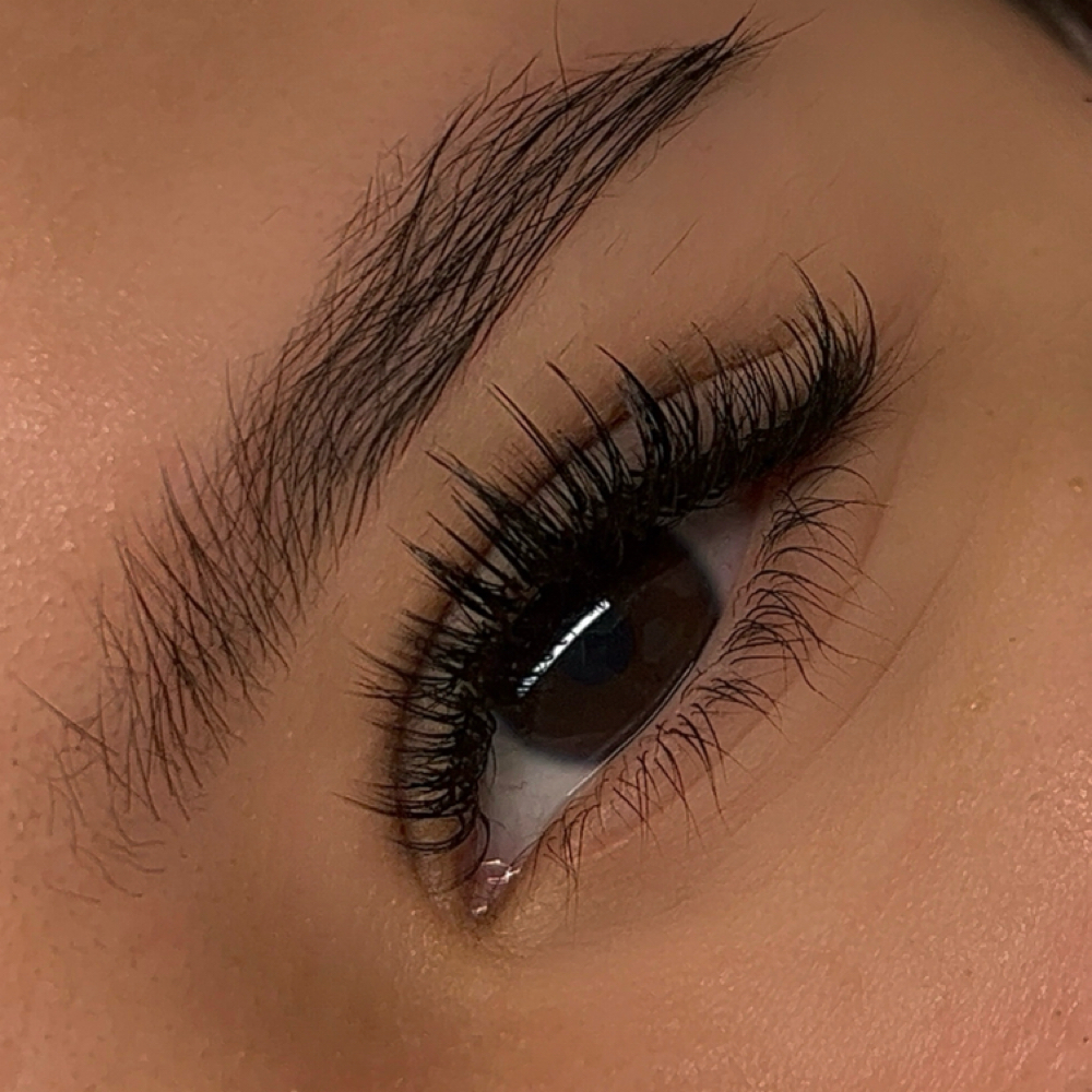 Kylie Set at Karen P Lashes in Chicago, IL