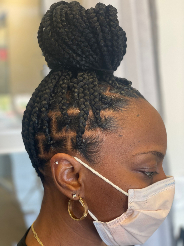 Medium Knotless Braids