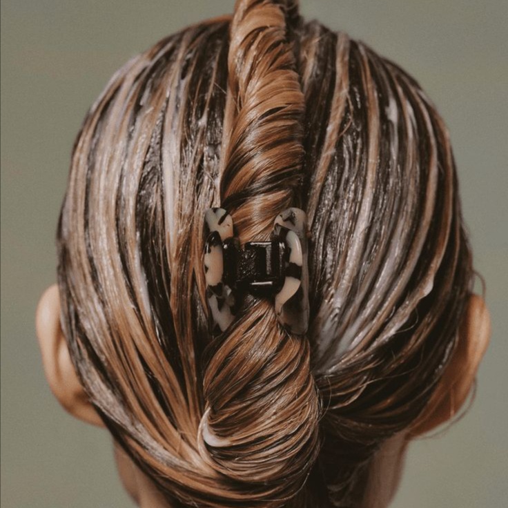 Healthy Hair Treatments at RJ’s Color Studio in Boardman, OH