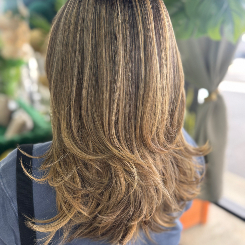 Highlight w/ Base at Salon Artistry Lounge in Whittier, CA