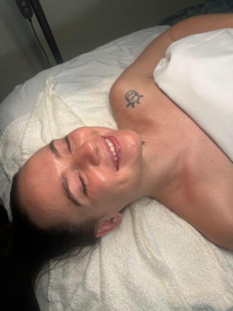 Glow & Go Express Facial
