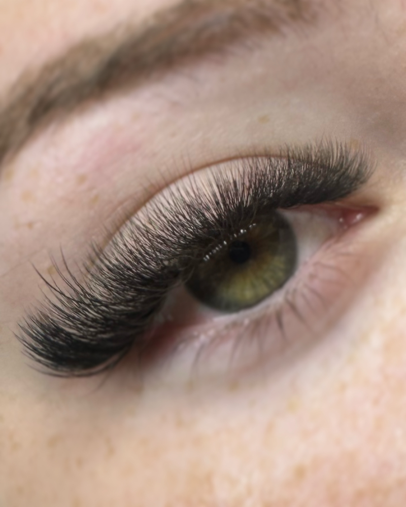 Full Set Eyelash Extensions