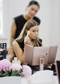 1:1 Makeup class at Permanently Pretty beauty bar in Reading, PA