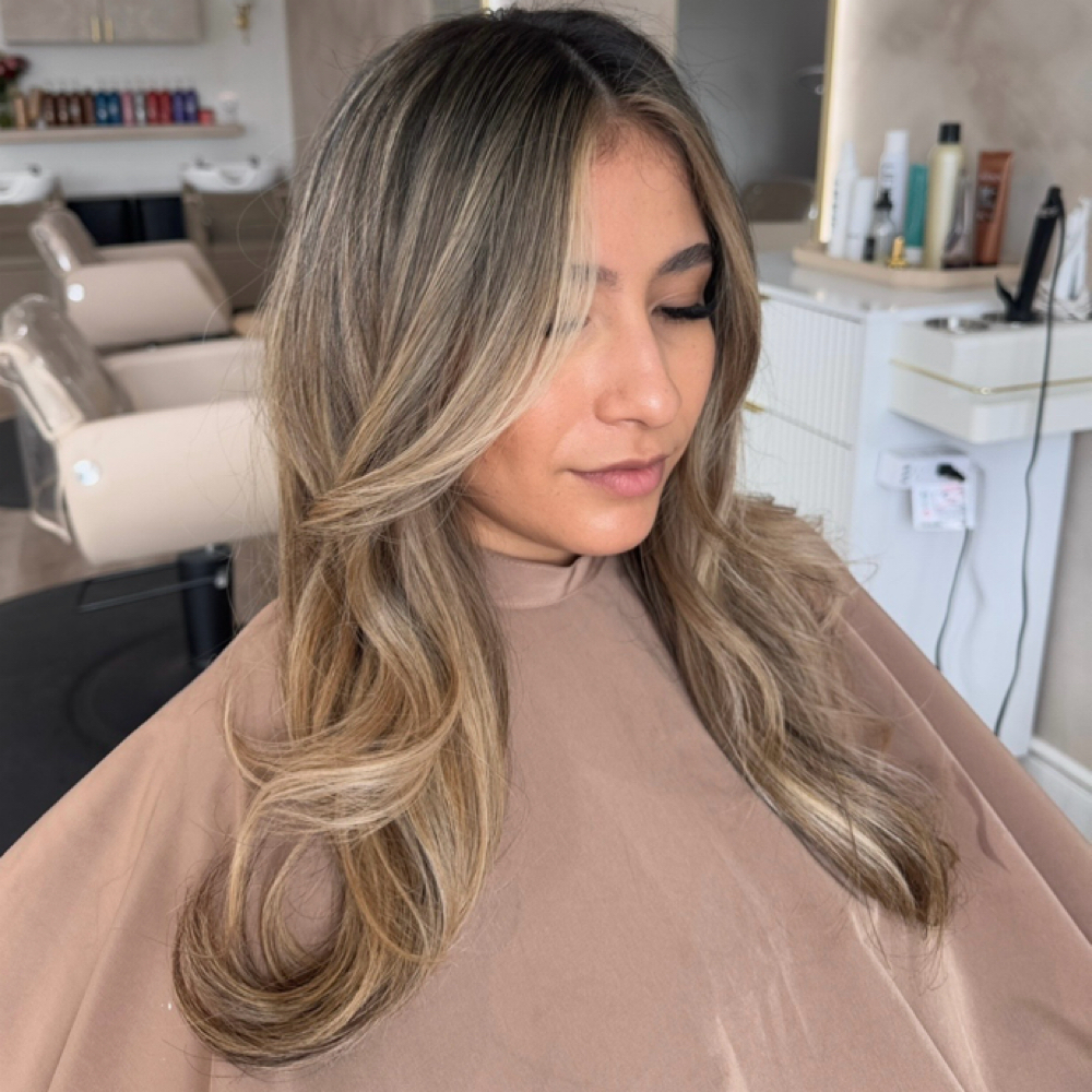 Custom Blonding $90/Hr at Honeylight Salon in Chula Vista, CA