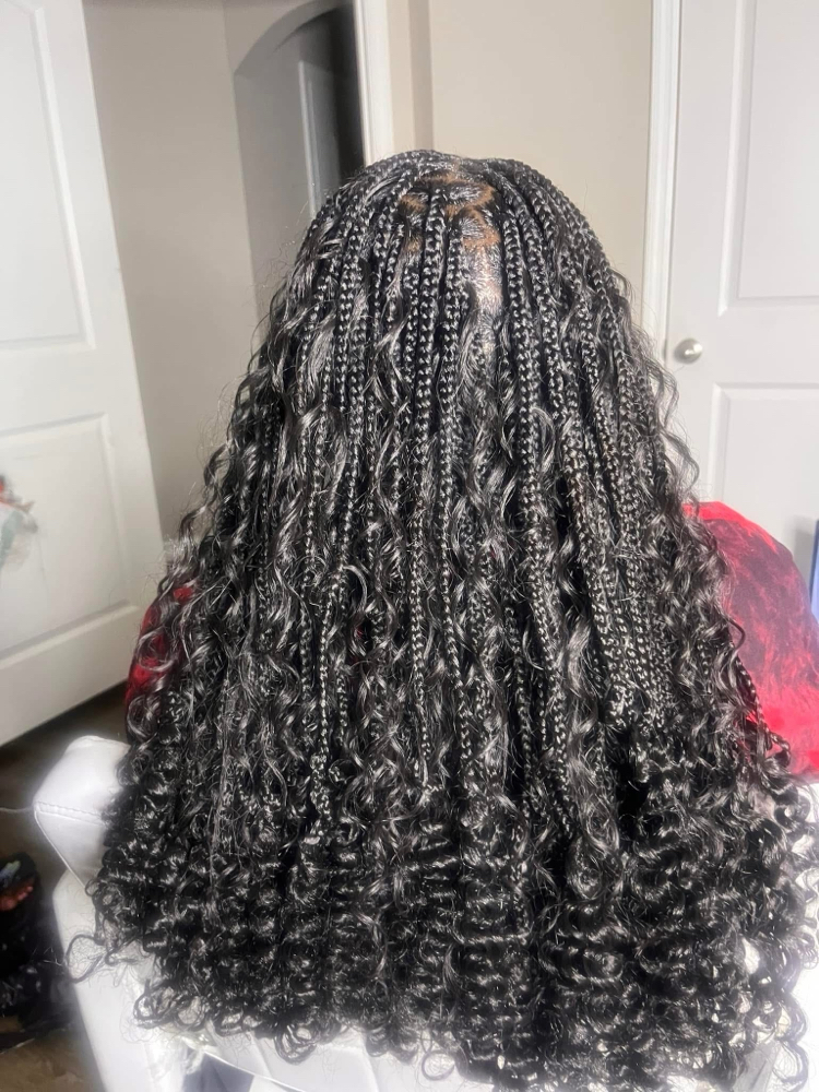 Smedium Mid Back at Hairaffectbyliyah in Temple Terrace, FL