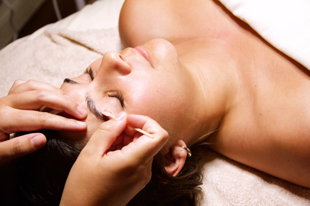Brow Lamination + Shape