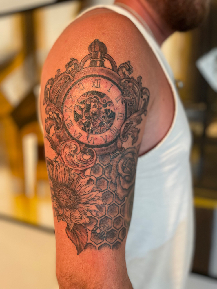 Full Day Session at Vixen Ink Studio in St George, UT